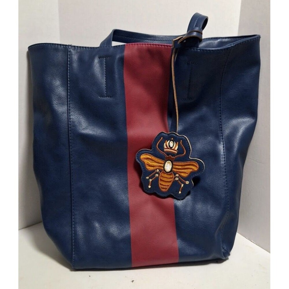 SAKS FIFTH AVENUE NAVY BLUE QUEEN BEE FAUX LEATHER PLEATHER TOTE HANDBAG
